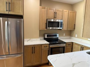 33 Ann St #1, Newport, RI 02840