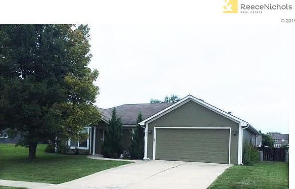 1st image of 507 SW Whitestone Dr