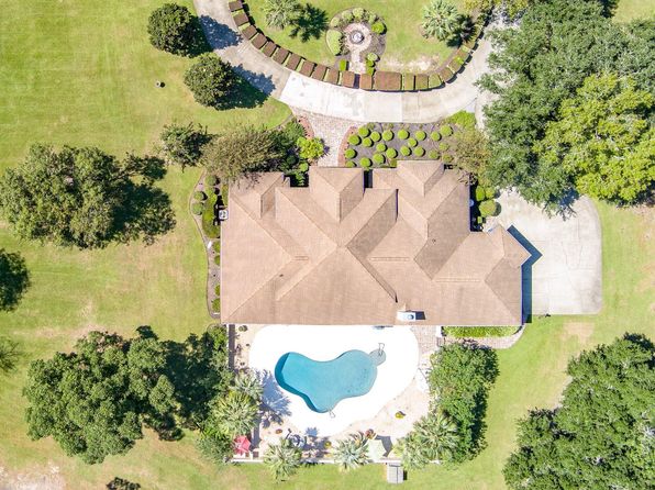 6036 Postell Dr, Ravenel, SC 29470