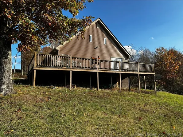 515 Indiana 335, Pekin, IN 47165