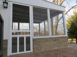2613 Varonen Ave, Waukegan, IL 60087