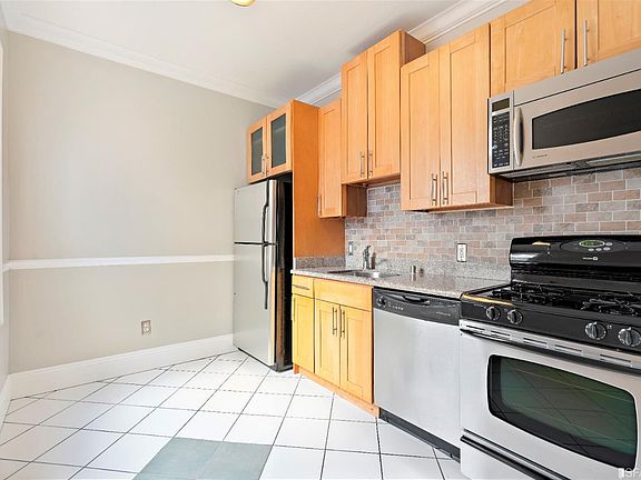 5th image of 520 Natoma St APT 6