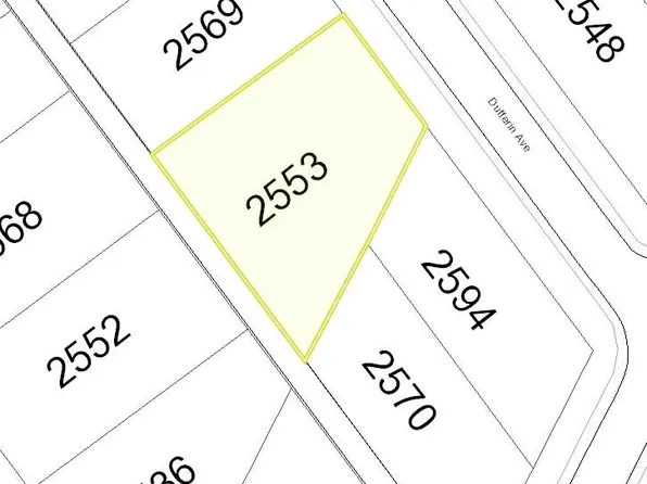 2553 Dufferin Ave, Oak Bay, BC V8R 3L5