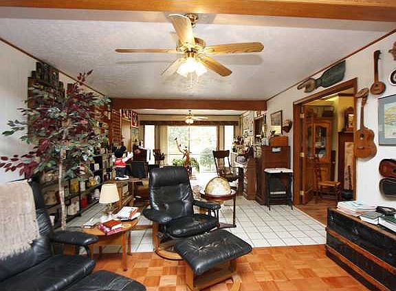 5th image of 8121 NW 16th St