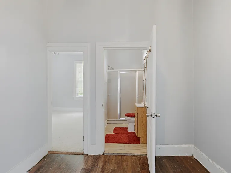 1006 W Washington St — Photo 20
