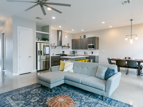 203 Nogalitos St #3