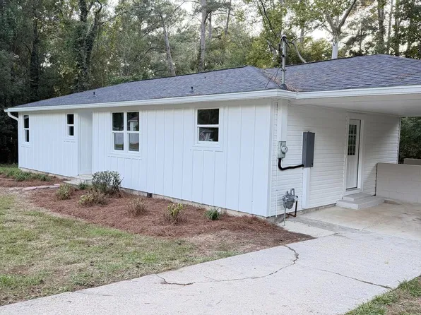 411 Edgewood Cir, Thomasville, GA 31792