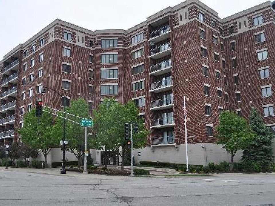 1st image of 201 N Vail Ave APT 806
