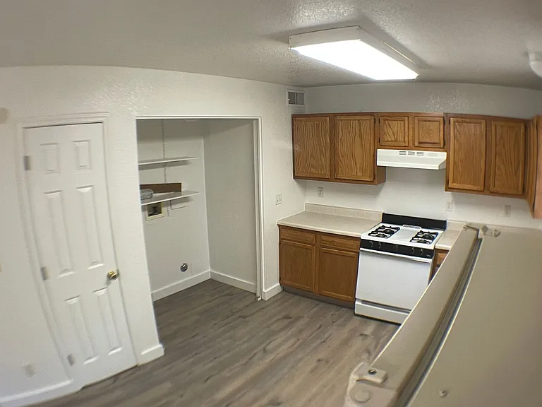 2115 N West St — Photo 9