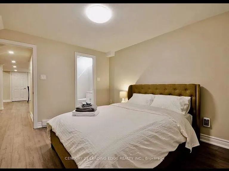129 Bernard Ave #BASEMENT — Photo 3
