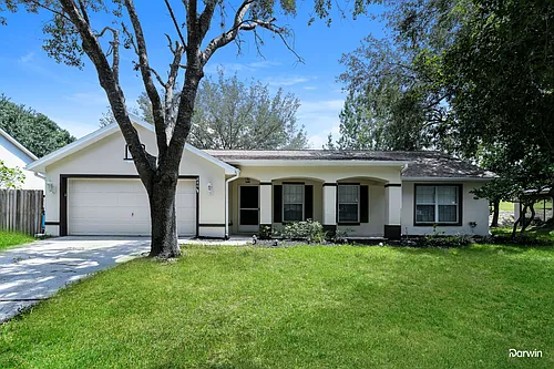 840 High Pointe Cir Photo 1