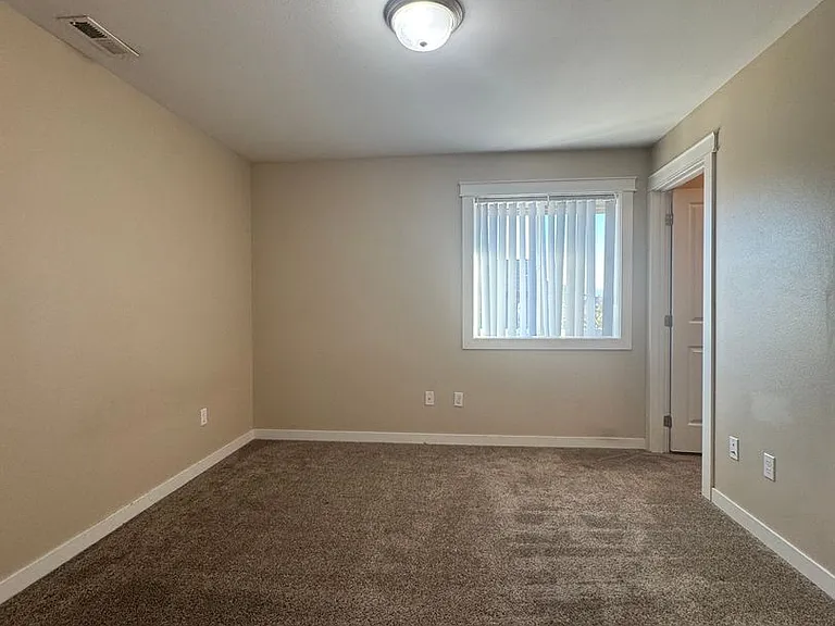 2235 Airport Rd — Photo 13