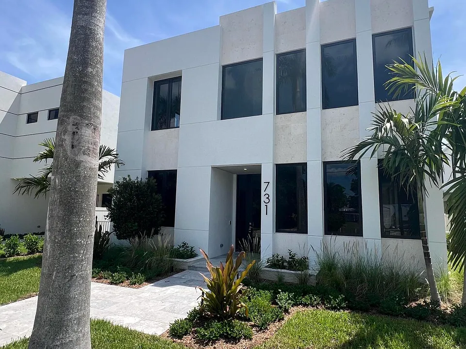 731 SE 4th Ave