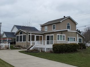 5892 E Twinbeach Rd, Port Clinton, OH 43452