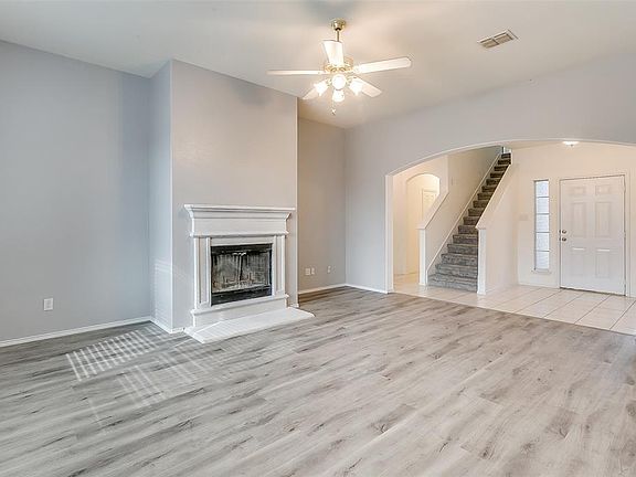 5th image of 316 Benton Dr