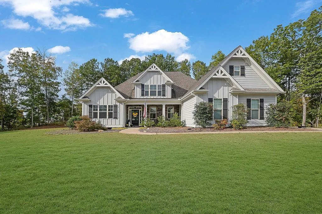 523 Black Horse Cir photo 1