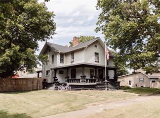 307 N Locust St, Assumption, IL 62510