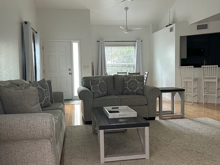 6645 Pineview Ter — Photo 11