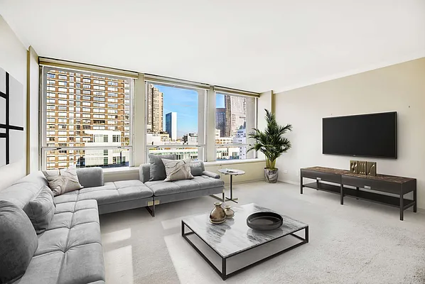 Rented by Compass | media 18