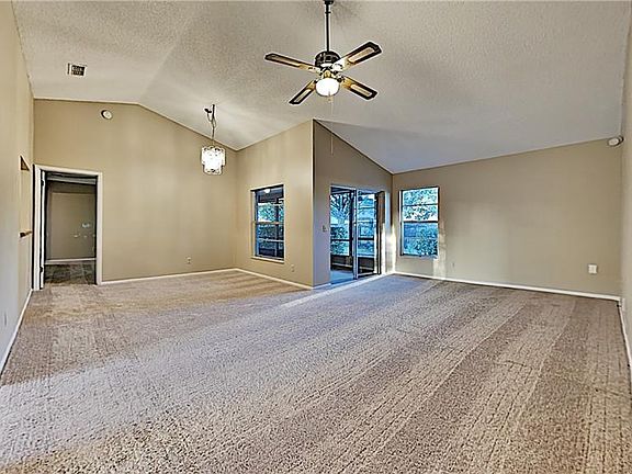 4th image of 102 Grove Hollow Ct