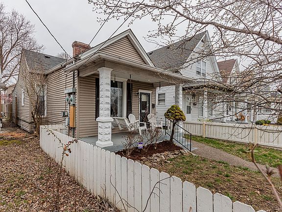 3rd image of 451 E Brandeis Ave