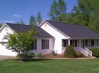 161 Fagan Dr, Inman, SC 29349