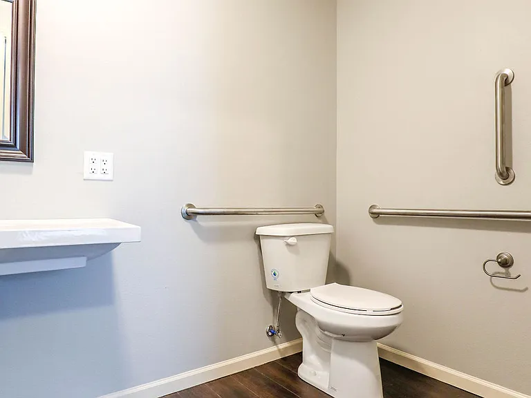 600 E Harrison St #A-101 — Photo 12