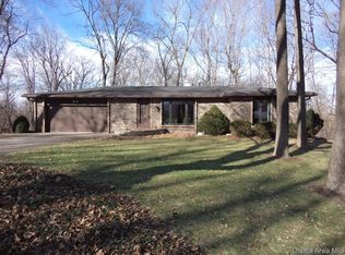 113 S Old Covered Bridge Ln, Springfield, IL 62711