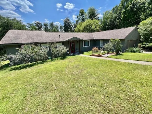 1861 Teton Ln SE, Sugar Grove, OH 43155