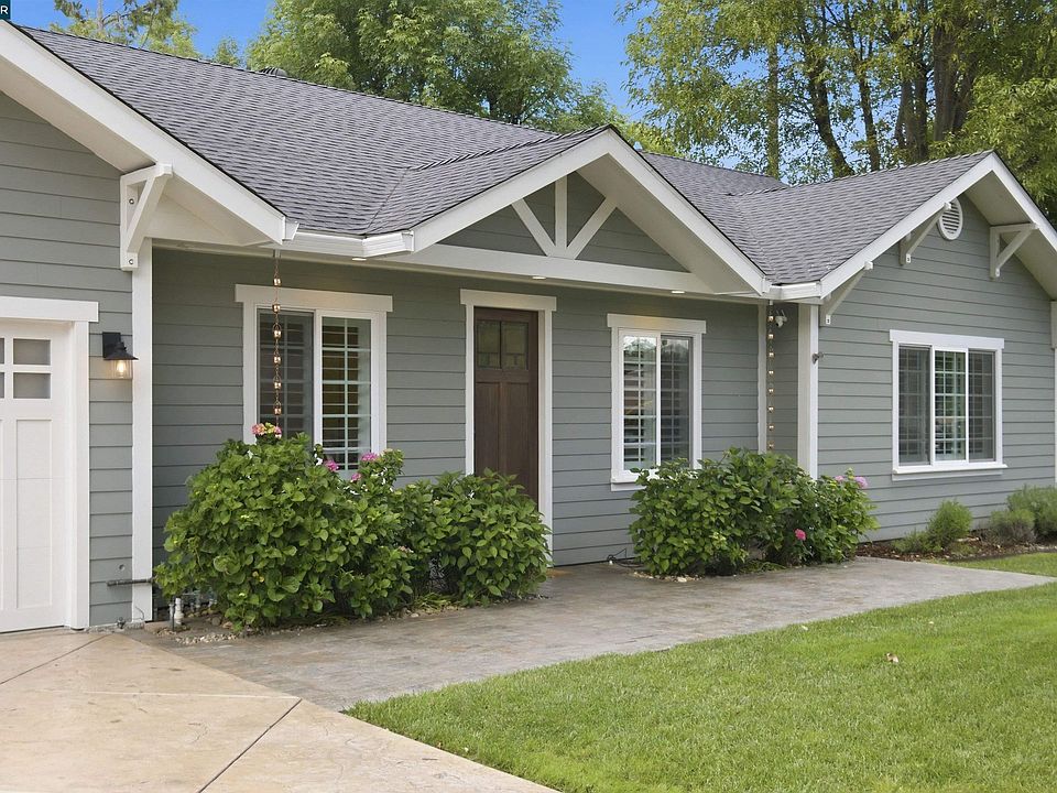 1st image of 1742 Mary Dr