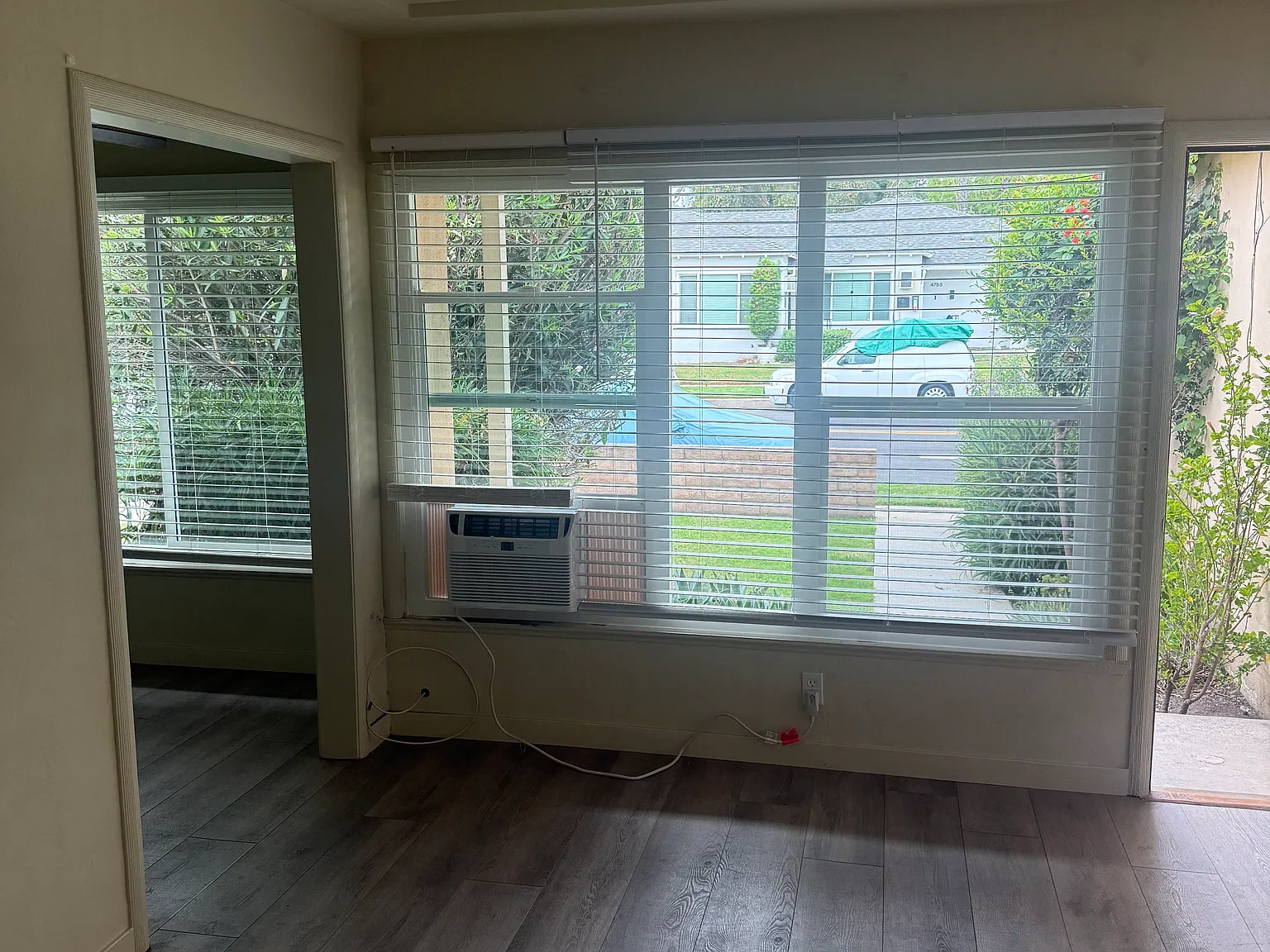 1 bed, 800 sqft, $1,950 — Photo 4