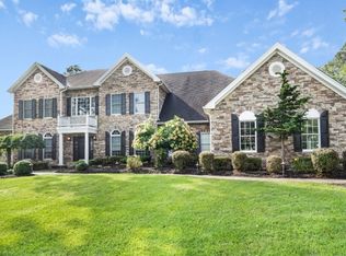 23 Sovereign Dr, Flanders, NJ 07836