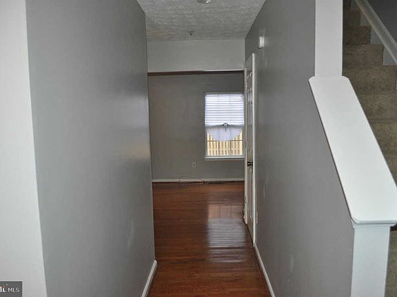 4th image of 9850 Royal Commerce Pl