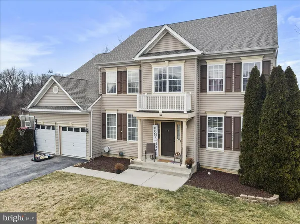 154 Revere Dr, Charles Town, WV 25414