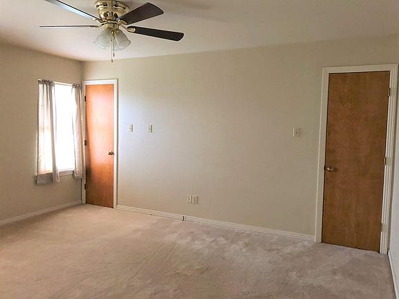 4th image of 2213 Delker Dr