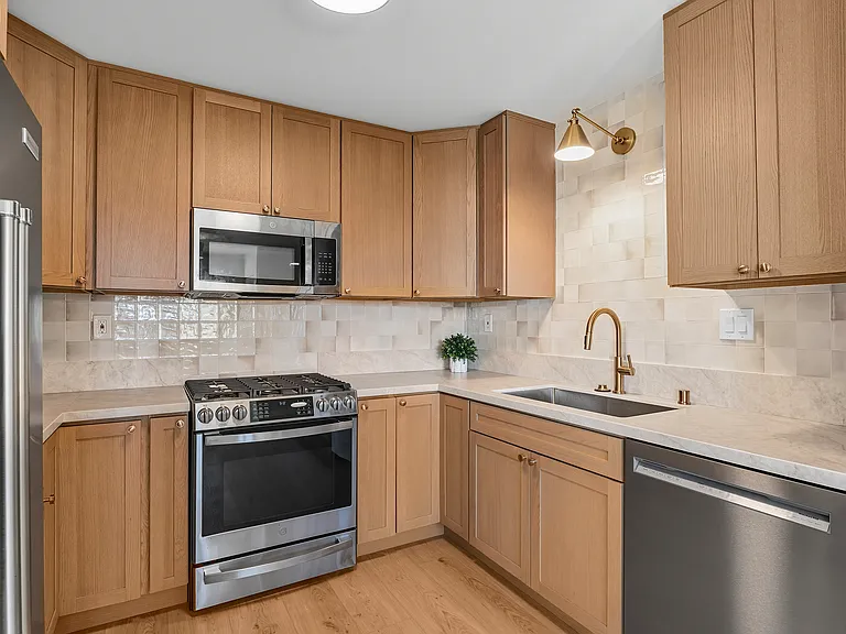 5612 Zircon St — Photo 8