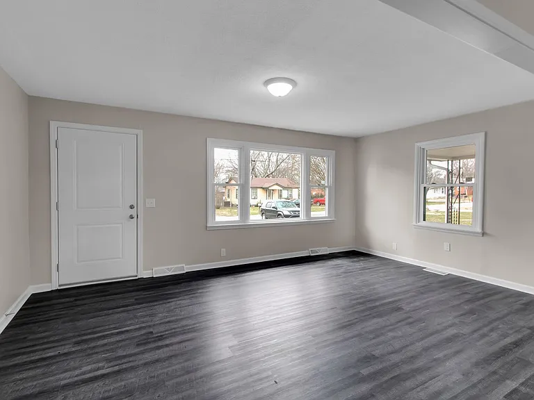 3610 Gale Ln — Photo 6