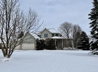 6480 Stonebrook Ln, Flushing, MI 48433