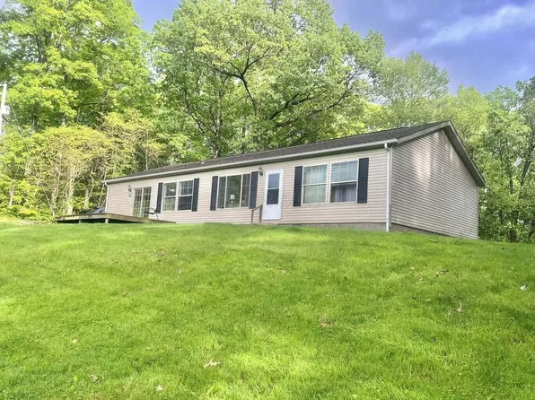 737 Pump Station Rd SE, Sugar Grove, OH 43155