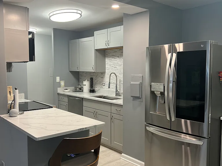 6171 N Sheridan Rd #304 — Photo 5
