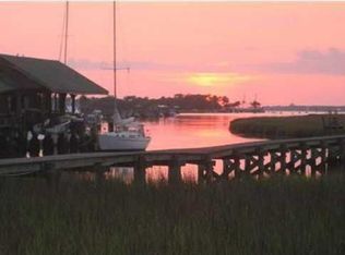 1656 Thompson Ave, Sullivans Island, SC 29482