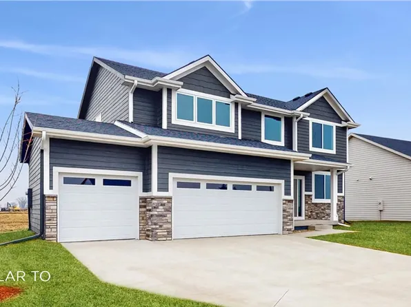 1024 Shady Lane Dr, Norwalk, IA 50211