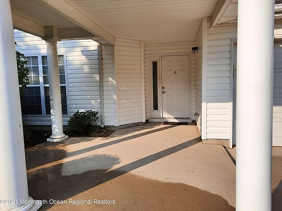 2nd image of 613 Bedford Lane