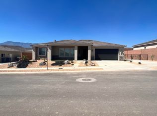 3098 W Coronado Dr, Hurricane, UT 84737