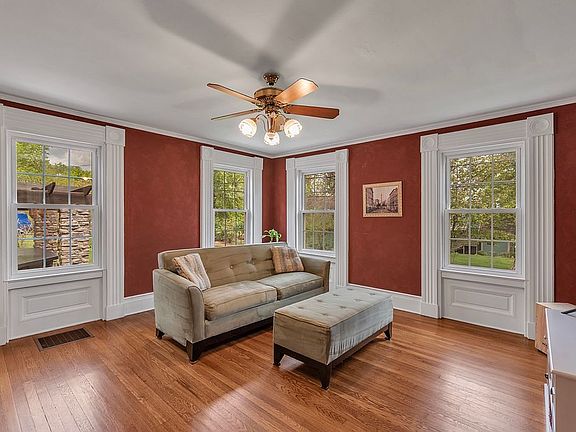 3rd image of 120 Fairbrook St