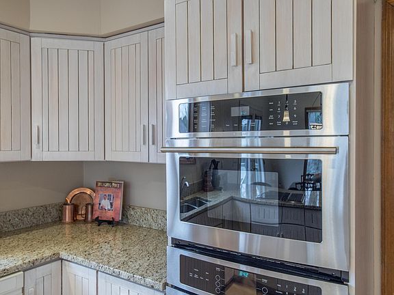 4th image of 4561 Bellrose Ln