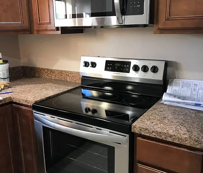 Brand new kitchen! New cabinets, counter tops and appliances