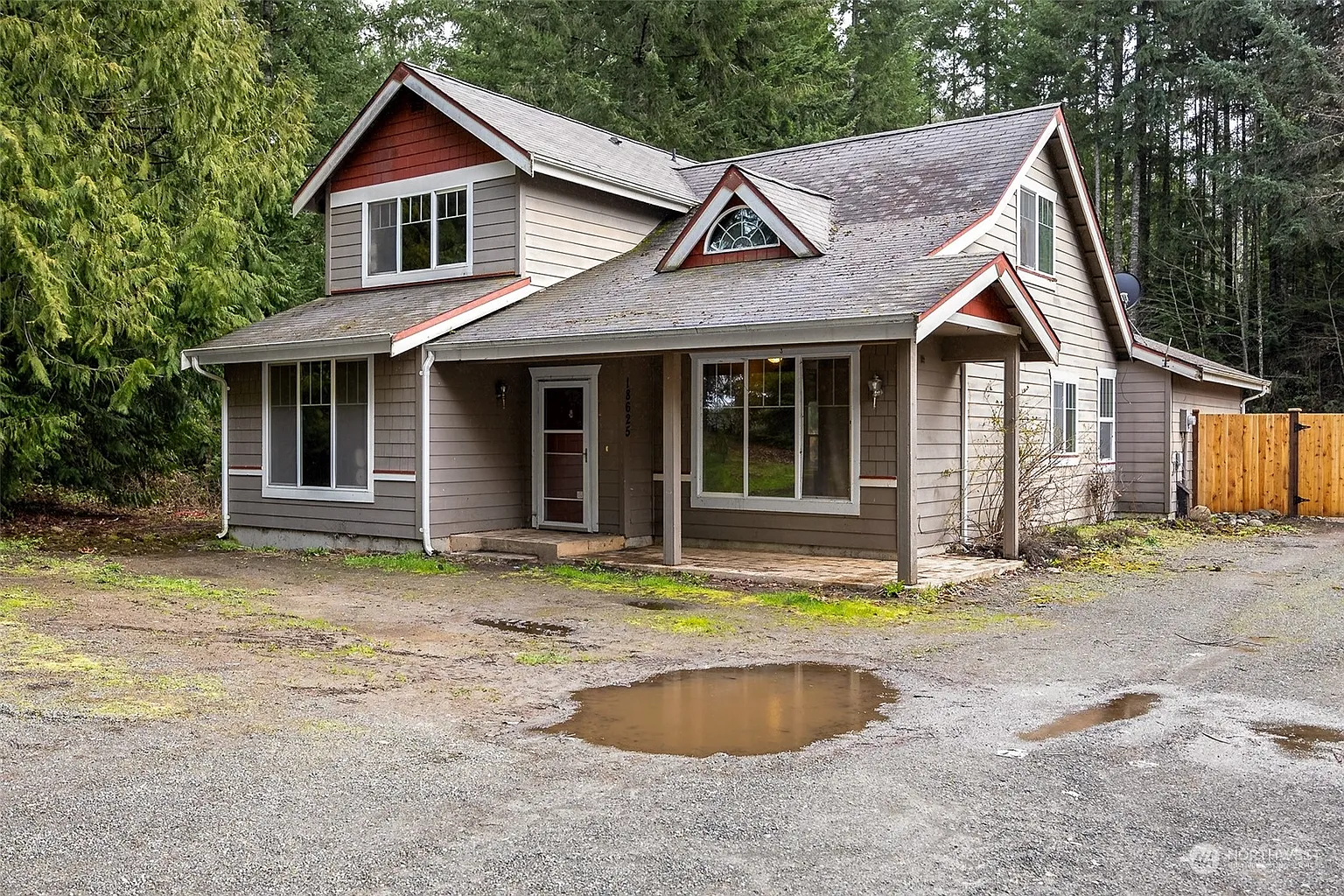 18625 Stagecoach Lane SE photo 1