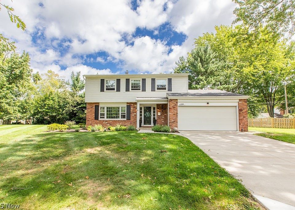 1st image of 209 James Cir