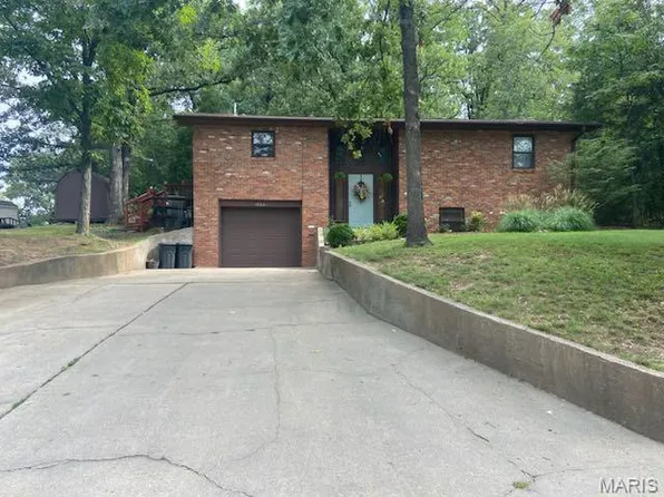 16341 Terrace Dr, Dexter, MO 63841